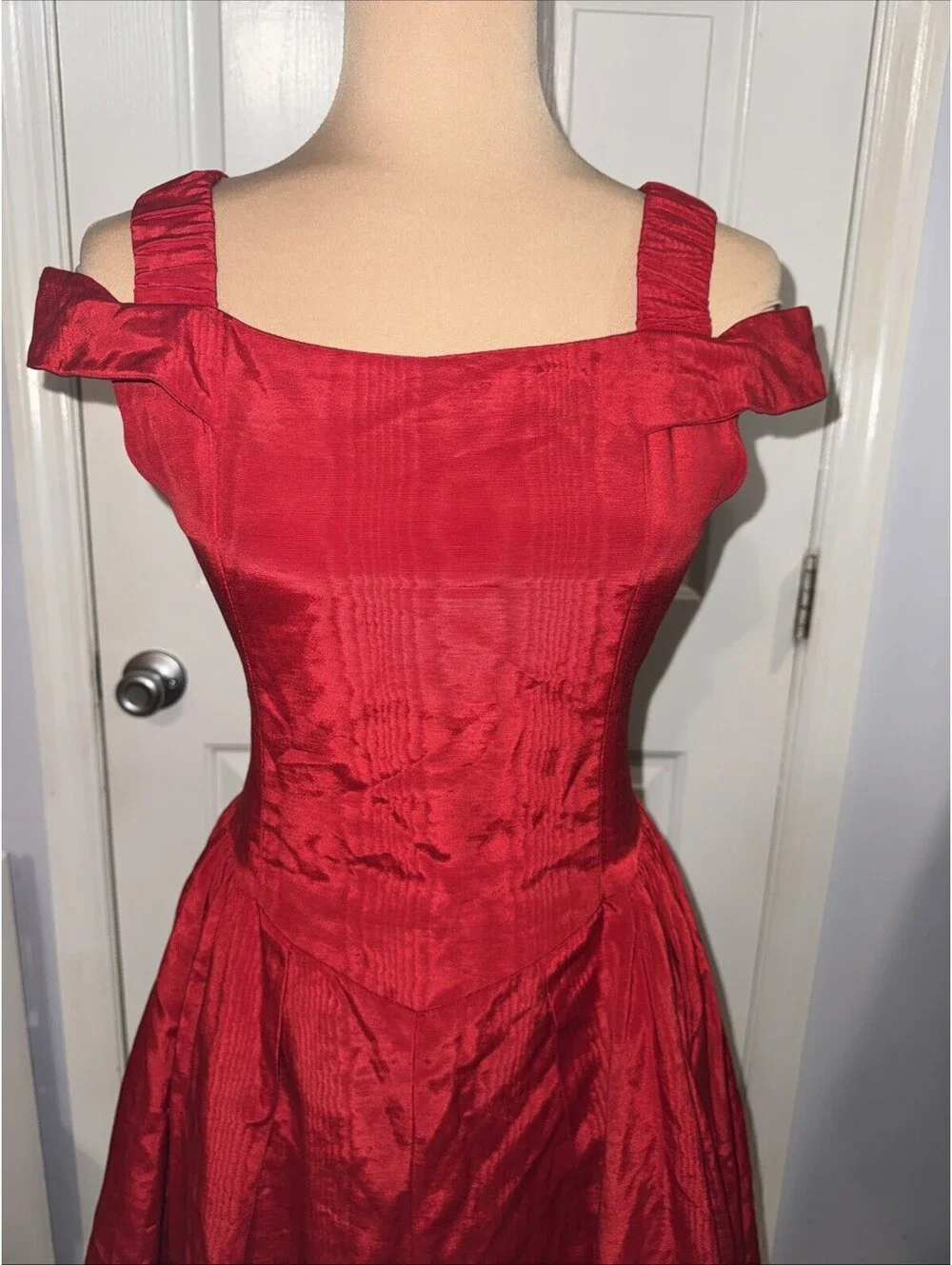 Maria Casero Vintage Girl Dress Size 12 Preteen Red Moire fabric